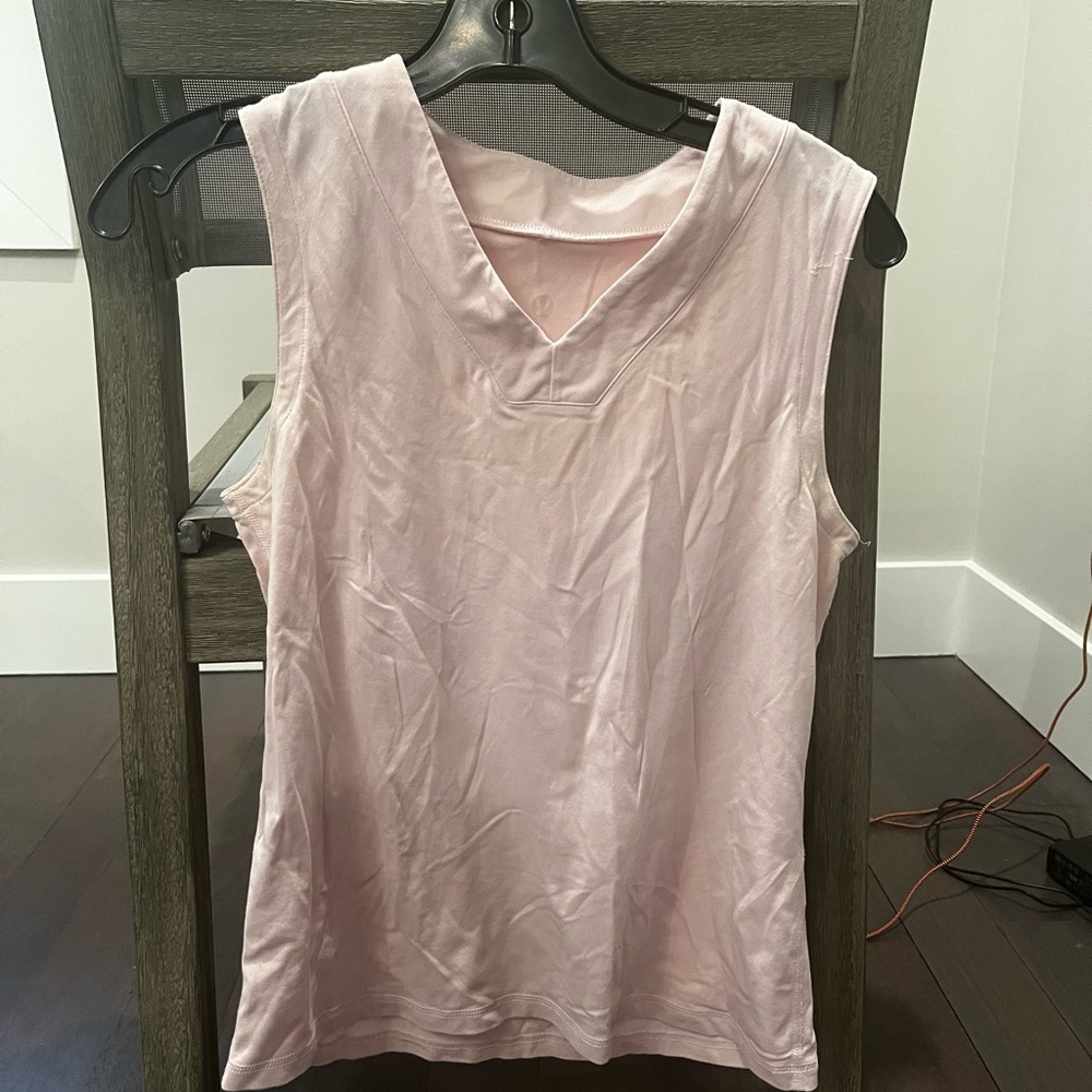 Lululemon tank